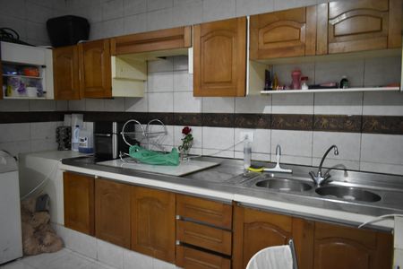 Casa para alugar com 120m², 2 quartos e 2 vagasCozinha