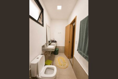 Casa de condomínio para alugar com 161m², 3 quartos e 4 vagas Casa de condomínio para alugar com 161m², 3 quartos e 4 vagasBanheiro