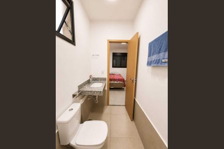Casa de condomínio para alugar com 161m², 3 quartos e 4 vagas Casa de condomínio para alugar com 161m², 3 quartos e 4 vagasBanheiro