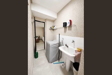 Casa de condomínio para alugar com 161m², 3 quartos e 4 vagas Casa de condomínio para alugar com 161m², 3 quartos e 4 vagasÁrea externa