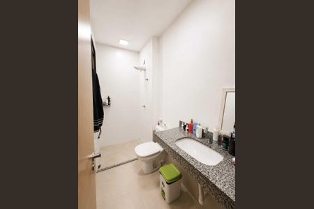 Casa de condomínio para alugar com 161m², 3 quartos e 4 vagas Casa de condomínio para alugar com 161m², 3 quartos e 4 vagasBanheiro