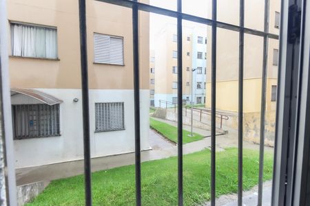 Vista do Quarto 1 de apartamento para alugar com 2 quartos, 52m² em Conjunto Habitacional Castro Alves, São Paulo