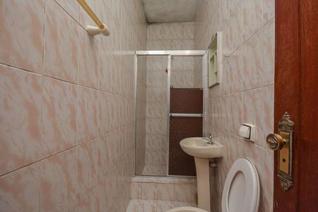 Banheiro de casa para alugar com 1 quarto, 50m² em Parque Santana, São Paulo