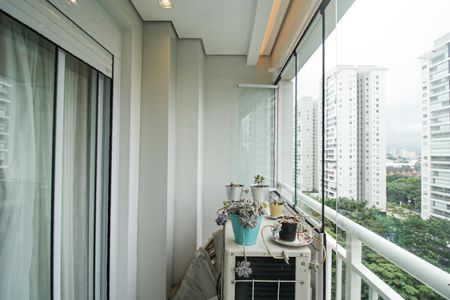 Apartamento à venda com 136m², 4 quartos e 2 vagas Apartamento à venda com 136m², 4 quartos e 2 vagasSacada da suíte 1