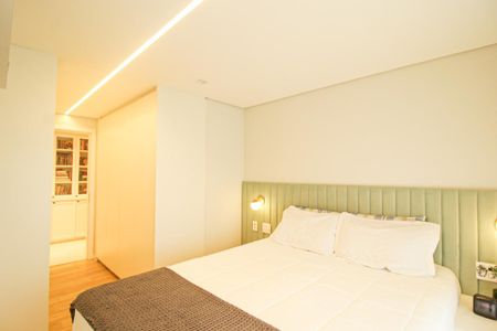 Apartamento à venda com 136m², 4 quartos e 2 vagas Apartamento à venda com 136m², 4 quartos e 2 vagasSuíte 1
