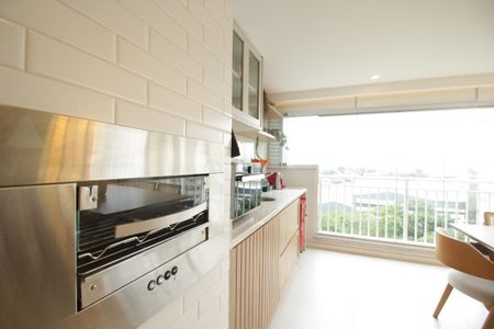 Apartamento à venda com 136m², 4 quartos e 2 vagas Apartamento à venda com 136m², 4 quartos e 2 vagasSacada
