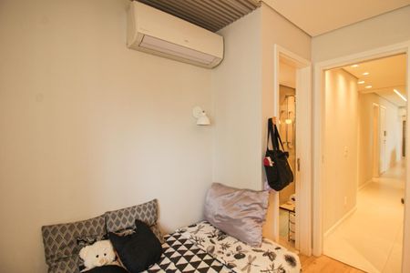 Apartamento à venda com 136m², 4 quartos e 2 vagas Apartamento à venda com 136m², 4 quartos e 2 vagasSuíte 3