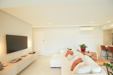 Apartamento à venda com 136m², 4 quartos e 2 vagas Apartamento à venda com 136m², 4 quartos e 2 vagasSala