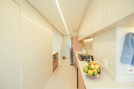Apartamento à venda com 136m², 4 quartos e 2 vagas Apartamento à venda com 136m², 4 quartos e 2 vagasCozinha e Área de Serviço