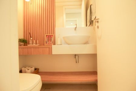 Apartamento à venda com 136m², 4 quartos e 2 vagas Apartamento à venda com 136m², 4 quartos e 2 vagasLavabo
