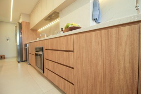 Apartamento à venda com 136m², 4 quartos e 2 vagas Apartamento à venda com 136m², 4 quartos e 2 vagasCozinha e Área de Serviço