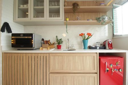 Apartamento à venda com 136m², 4 quartos e 2 vagas Apartamento à venda com 136m², 4 quartos e 2 vagasSacada