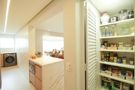 Apartamento à venda com 136m², 4 quartos e 2 vagas Apartamento à venda com 136m², 4 quartos e 2 vagasDispensa