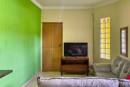 Casa para alugar com 125m², 3 quartos e 2 vagas Casa para alugar com 125m², 3 quartos e 2 vagasSala