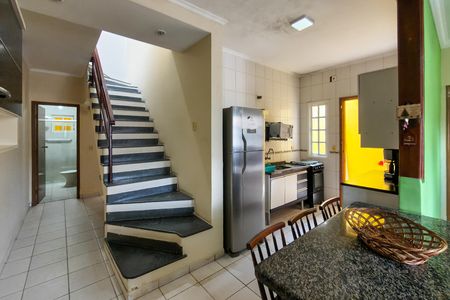 Cozinha  de casa para alugar com 3 quartos, 125m² em Vila Caiçara, Praia Grande