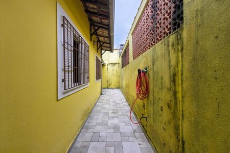 Casa para alugar com 125m², 3 quartos e 2 vagas Casa para alugar com 125m², 3 quartos e 2 vagasCorredor lateral