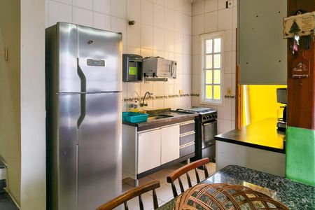 Cozinha  de casa para alugar com 3 quartos, 125m² em Vila Caiçara, Praia Grande