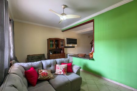 Casa para alugar com 125m², 3 quartos e 2 vagas Casa para alugar com 125m², 3 quartos e 2 vagasSala