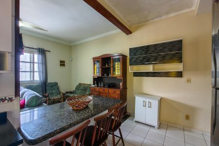 Casa para alugar com 125m², 3 quartos e 2 vagas Casa para alugar com 125m², 3 quartos e 2 vagasCozinha