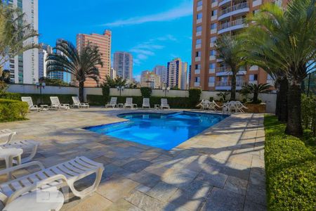 Studio à venda com 43m², 1 quarto e 1 vaga Studio à venda com 43m², 1 quarto e 1 vagaPiscina