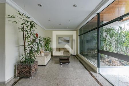 Studio à venda com 43m², 1 quarto e 1 vaga Studio à venda com 43m², 1 quarto e 1 vagaHall