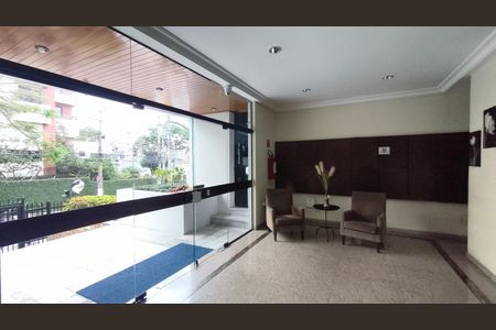Studio à venda com 43m², 1 quarto e 1 vaga Studio à venda com 43m², 1 quarto e 1 vagaHall