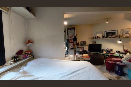 Studio à venda com 43m², 1 quarto e 1 vaga Studio à venda com 43m², 1 quarto e 1 vagaStudio