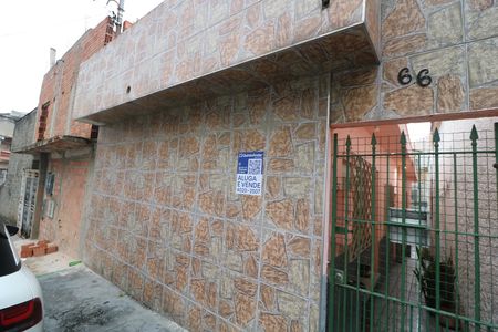 Casa para alugar com 130m², 1 quarto e 3 vagasFachada