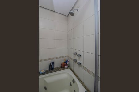 Apartamento à venda com 165m², 3 quartos e 1 vaga Apartamento à venda com 165m², 3 quartos e 1 vagaBanheiro da Suite