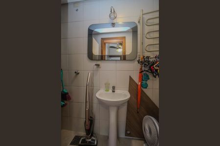 Apartamento à venda com 165m², 3 quartos e 1 vaga Apartamento à venda com 165m², 3 quartos e 1 vagaBanheiro 2