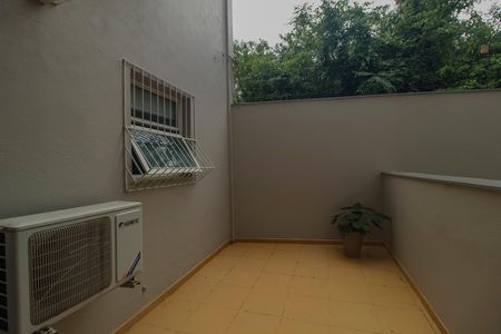 Apartamento à venda com 165m², 3 quartos e 1 vaga Apartamento à venda com 165m², 3 quartos e 1 vagaQuintal