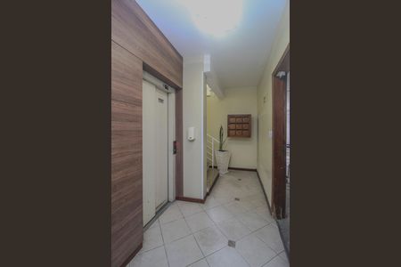 Apartamento à venda com 165m², 3 quartos e 1 vaga Apartamento à venda com 165m², 3 quartos e 1 vagaHall de entrada