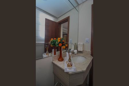 Apartamento à venda com 165m², 3 quartos e 1 vaga Apartamento à venda com 165m², 3 quartos e 1 vagaBanheiro
