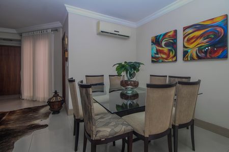 Apartamento à venda com 165m², 3 quartos e 1 vaga Apartamento à venda com 165m², 3 quartos e 1 vagaSala