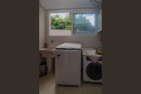 Apartamento à venda com 165m², 3 quartos e 1 vaga Apartamento à venda com 165m², 3 quartos e 1 vagaÁrea de Serviço
