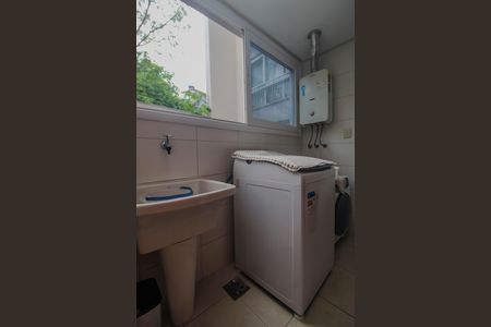 Apartamento à venda com 165m², 3 quartos e 1 vaga Apartamento à venda com 165m², 3 quartos e 1 vagaÁrea de Serviço