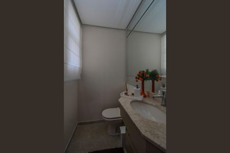 Apartamento à venda com 165m², 3 quartos e 1 vaga Apartamento à venda com 165m², 3 quartos e 1 vagaBanheiro