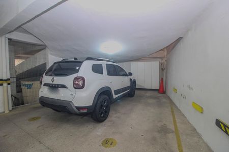 Apartamento à venda com 165m², 3 quartos e 1 vaga Apartamento à venda com 165m², 3 quartos e 1 vagaGaragem