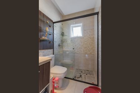 Banheiro de casa à venda com 3 quartos, 249m² em Sarandi, Porto Alegre