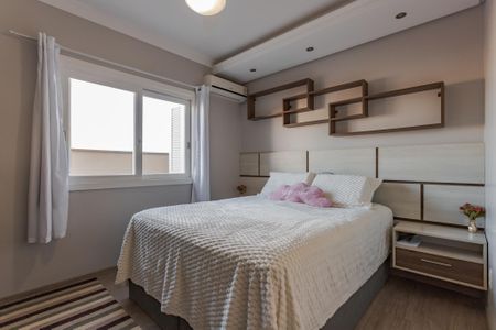 Quarto de casa à venda com 3 quartos, 249m² em Sarandi, Porto Alegre