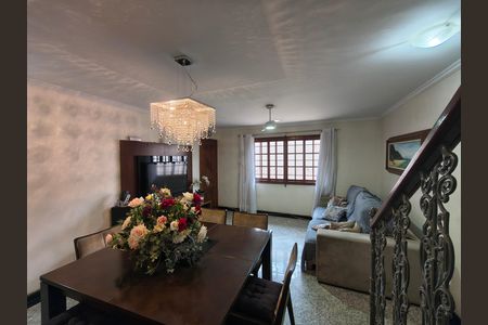 Casa de condomínio à venda com 118m², 3 quartos e 1 vaga