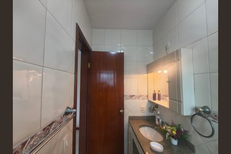 Casa de condomínio à venda com 118m², 3 quartos e 1 vaga