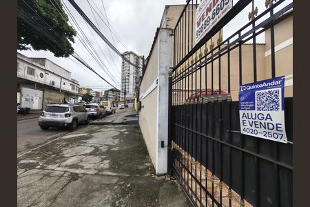 Casa de condomínio à venda com 118m², 3 quartos e 1 vaga