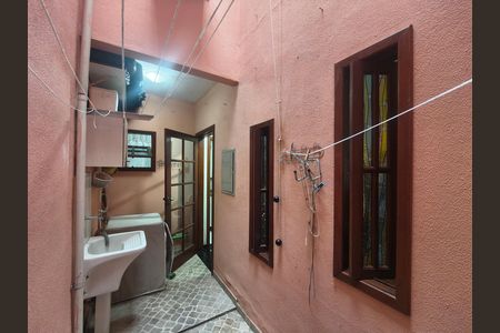 Casa de condomínio à venda com 118m², 3 quartos e 1 vaga