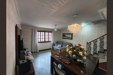Casa de condomínio à venda com 118m², 3 quartos e 1 vaga