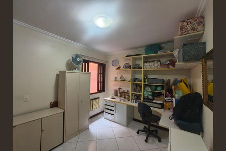 Casa de condomínio à venda com 118m², 3 quartos e 1 vaga