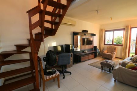 Sala 1 de casa à venda com 4 quartos, 200m² em Cavalhada, Porto Alegre