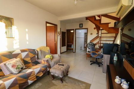 Sala 1 de casa à venda com 4 quartos, 200m² em Cavalhada, Porto Alegre