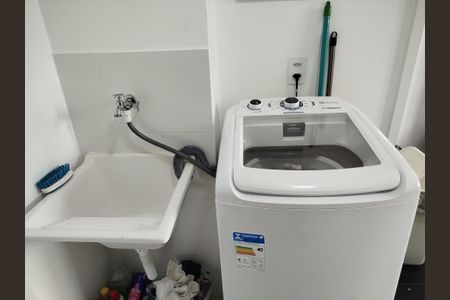 Studio à venda com 27m², 1 quarto e sem vaga Studio à venda com 27m², 1 quarto e sem vagaÁrea de serviço