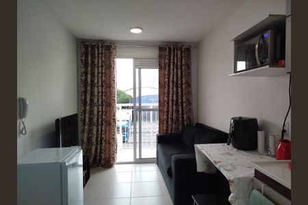 Sala com cozinha integrada de kitnet/studio à venda com 1 quarto, 27m² em Guaiauna, São Paulo